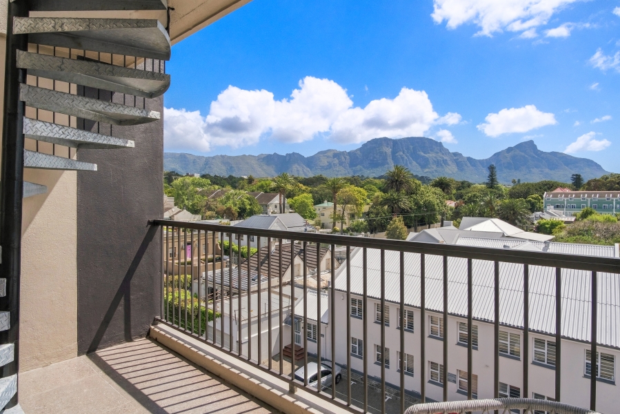 2 Bedroom Property for Sale in Wynberg Upper Western Cape